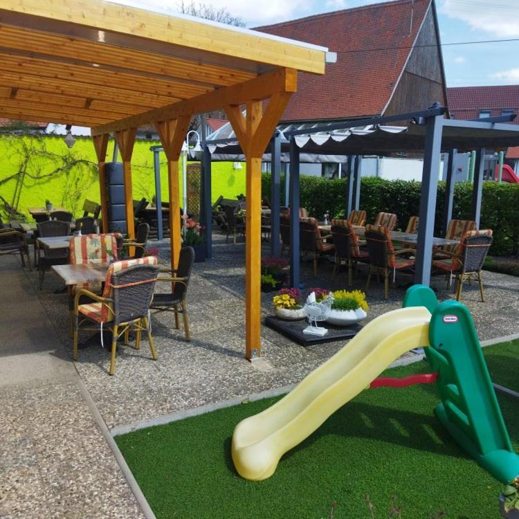 Hotel 4 Jahreszeiten mit Restaurant Albstadt Kültér fotó