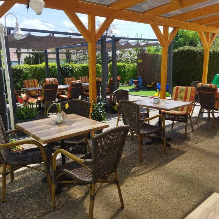 Hotel 4 Jahreszeiten mit Restaurant Albstadt Kültér fotó