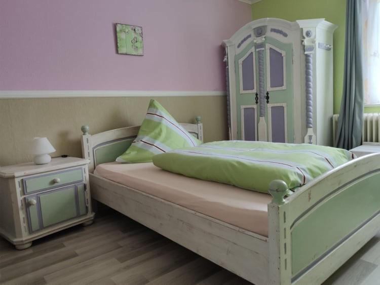 Hotel 4 Jahreszeiten mit Restaurant Albstadt Kültér fotó