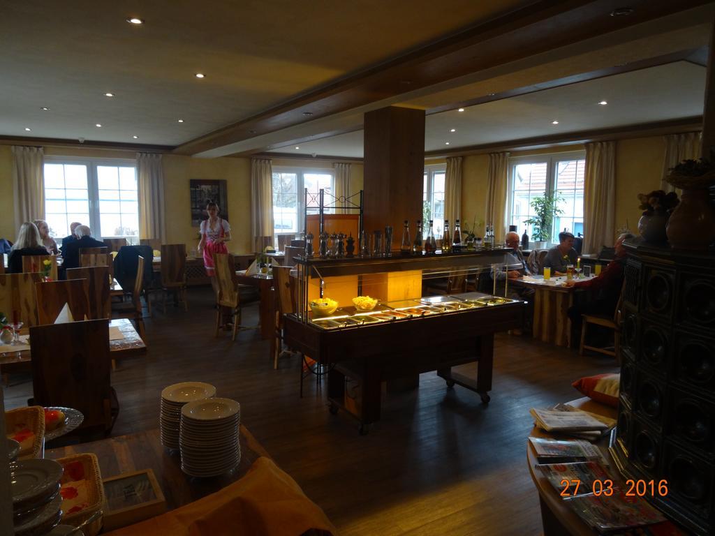 Hotel 4 Jahreszeiten mit Restaurant Albstadt Kültér fotó