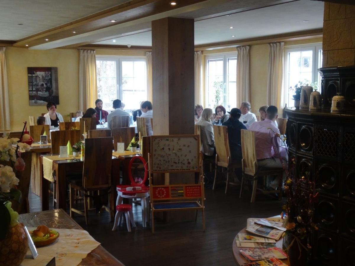 Hotel 4 Jahreszeiten mit Restaurant Albstadt Kültér fotó