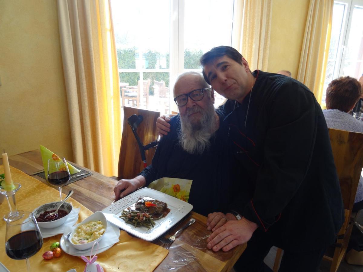 Hotel 4 Jahreszeiten mit Restaurant Albstadt Kültér fotó